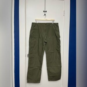 Carhartt Green Cargo Pants Rugged Utility Style